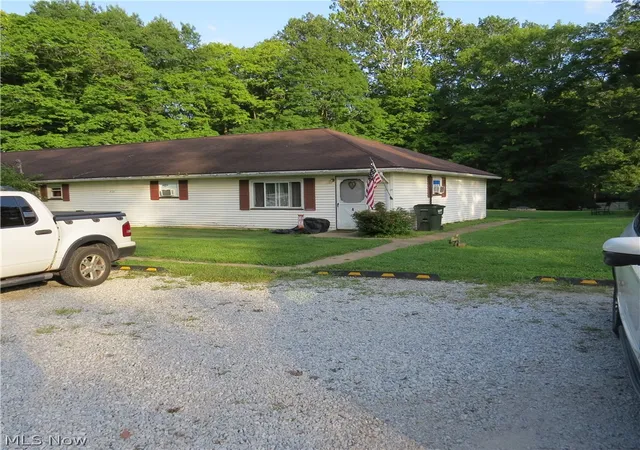Photo 13 of Sale Pending at 4100 Marihill Dr Se, Minerva, OH 44657 | MLS# 5239356 | Listing updated on 2026-09-10