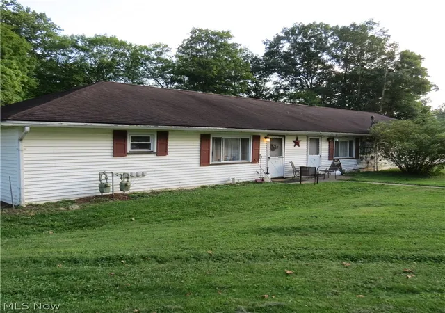 Photo 3 of Sale Pending at 4100 Marihill Dr Se, Minerva, OH 44657 | MLS# 5239356 | Listing updated on 2026-09-10