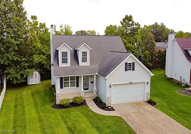 Photo 3 of Sale Pending at 25660 Edgecliff Dr, Euclid, OH 44132 | MLS# 5228871 | Listing updated on 2026-09-30