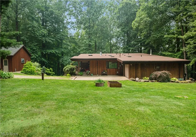 Photo 2 of Single family home for sale at 14953 Doylestown Rd, Doylestown, OH 44230 | MLS# 5234915 | Listing updated on 2026-09-08