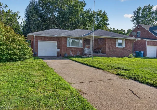 Photo 3 of Sale Pending at 2540 E 35Th St, Lorain, OH 44055 | MLS# 5240335 | Listing updated on 2026-09-05