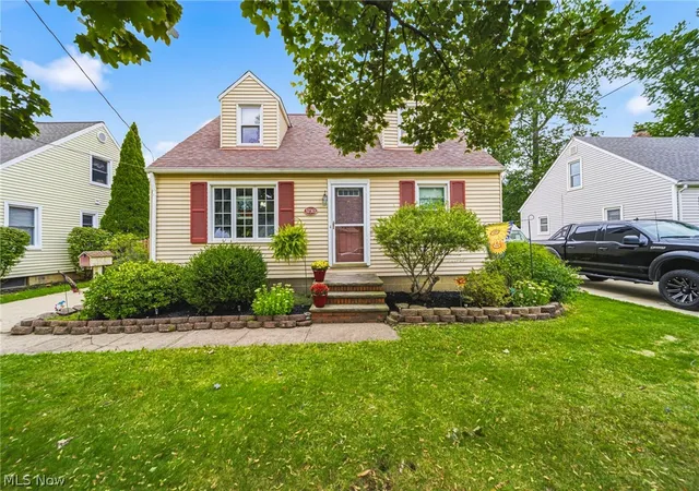 Photo 1 of Sale Pending at 37301 Park Ave, Willoughby, OH 44094 | MLS# 5239435 | Listing updated on 2026-09-14