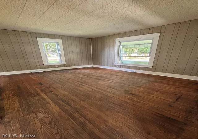 Sale Pending at 1210 Cottage St, Ashland, OH 44805 | MLS# 5240460 | Listing updated on 2026-09-09