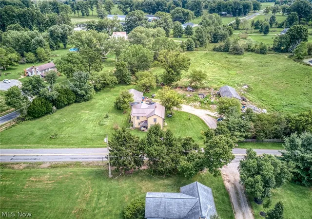 Photo 3 of Sale Pending at 3746 Mcclintocksburg Rd, Diamond, OH 44412 | MLS# 5240384 | Listing updated on 2026-09-05