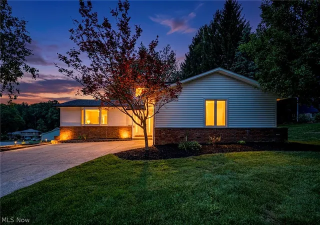 Photo 1 of Single family home for sale at 5660 Elm Hill Dr, Solon, OH 44139 | MLS# 5240292 | Listing updated on 2026-09-04