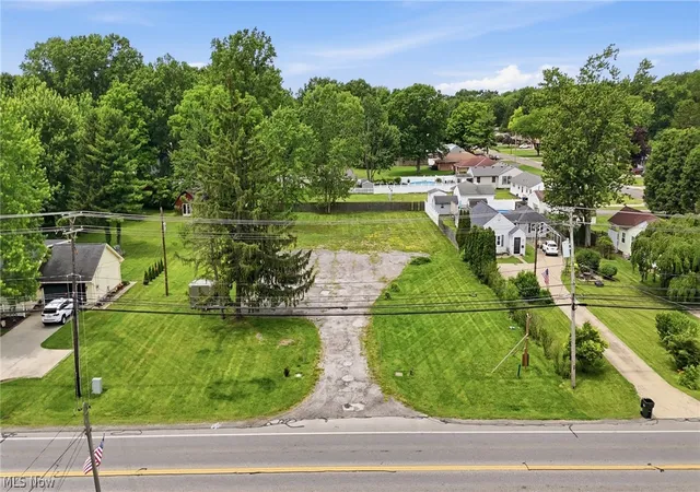 Photo 3 of Single family home for sale at 7474 Avon Belden Rd, North Ridgeville, OH 44039 | MLS# 5234930 | Listing updated on 2026-09-03