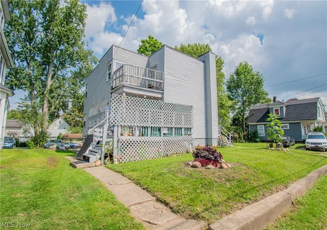 House for sale at 1532 Woodland Ave Nw, Canton, OH 44703 | MLS# 5240430 | Listing updated on 2026-09-11