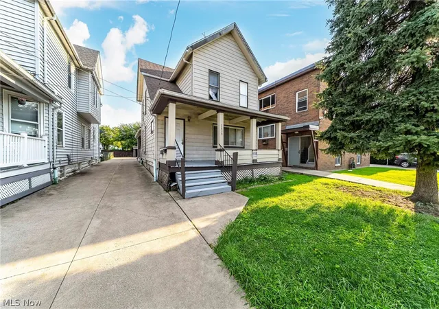 Photo 2 of Multi family home for sale at 2809 Archwood Ave, Cleveland, OH 44109 | MLS# 5240417 | Listing updated on 2026-09-09