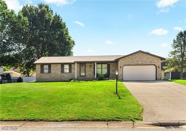 Photo 1 of Single family home for sale at 12534 Springwater Ave Nw, Uniontown, OH 44685 | MLS# 5239603 | Listing updated on 2026-10-02