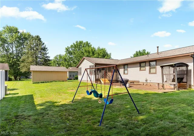 Photo 2 of Single family home for sale at 12534 Springwater Ave Nw, Uniontown, OH 44685 | MLS# 5239603 | Listing updated on 2026-10-02