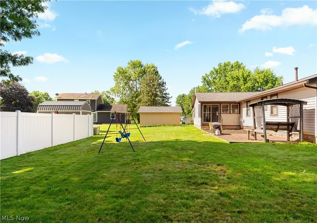 Photo 3 of Single family home for sale at 12534 Springwater Ave Nw, Uniontown, OH 44685 | MLS# 5239603 | Listing updated on 2026-10-02