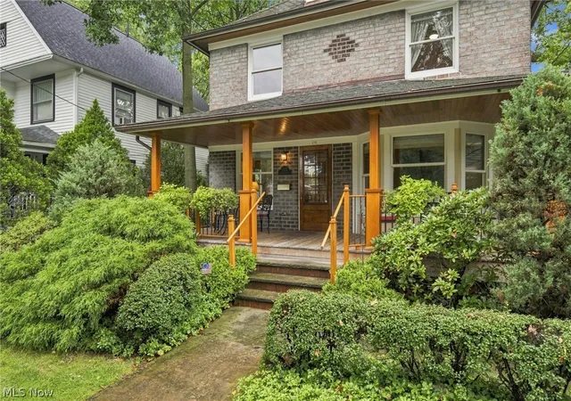 Photo 4 of Single family home for sale at 173 Beech St, Berea, OH 44017 | MLS# 5240204 | Listing updated on 2026-10-07