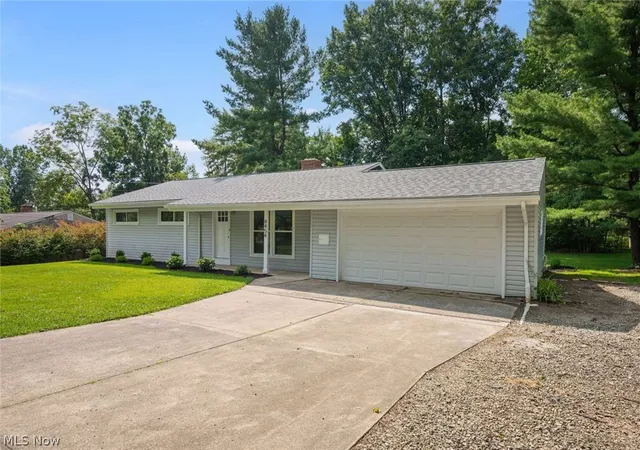 Photo 2 of Sale Pending at 8454 Melody Ln, Macedonia, OH 44056 | MLS# 5240646 | Listing updated on 2026-09-08