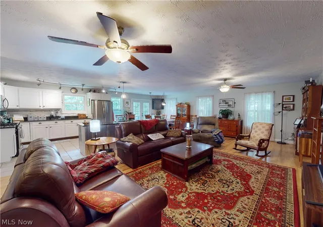 Photo 3 of Sale Pending at 1083 Dock Rd, Madison, OH 44057 | MLS# 5233731 | Listing updated on 2026-09-12