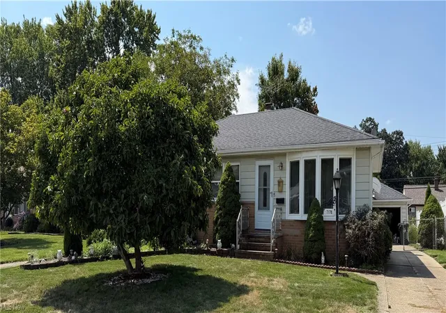 Photo 1 of Single family home for sale at 7170 Oakwood Rd, Parma, OH 44130 | MLS# 5238540 | Listing updated on 2026-09-10