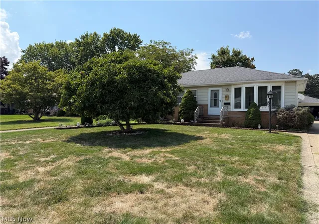 Photo 2 of Single family home for sale at 7170 Oakwood Rd, Parma, OH 44130 | MLS# 5238540 | Listing updated on 2026-09-10