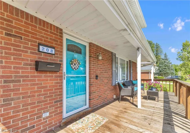 Photo 2 of Single family home for sale at 208 Georgia Ave, Elyria, OH 44035 | MLS# 5239991 | Listing updated on 2026-09-22