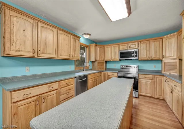 Photo 4 of Single family home for sale at 275 Smedley Dr, Washingtonville, OH 44490 | MLS# 5239861 | Listing updated on 2026-09-22