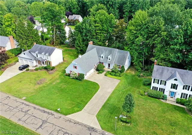 Photo 2 of Sale Pending at 116 Beechwood Dr, Cortland, OH 44410 | MLS# 5240174 | Listing updated on 2026-09-12