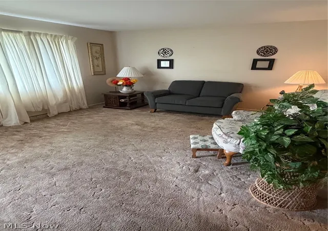 Photo 4 of Single family home for sale at 2424 Cooledge Ave, Akron, OH 44305 | MLS# 5240744 | Listing updated on 2026-09-14