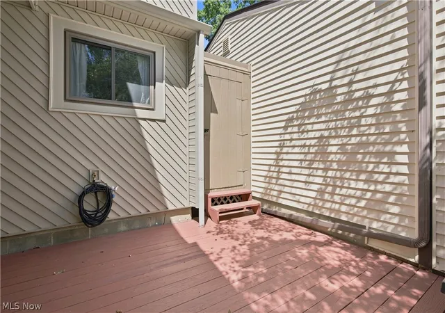 Photo 3 of Sale Pending at 9805 Country Scene Ln, Mentor, OH 44060 | MLS# 5239534 | Listing updated on 2026-09-14