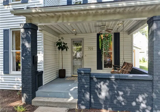 Photo 3 of Single family home for sale at 705 N Walnut St, Dover, OH 44622 | MLS# 5240742 | Listing updated on 2026-09-02