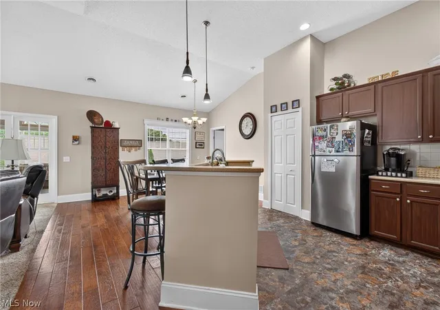 Photo 3 of Condo for sale at 1321 Cascade Cir Nw, Canton, OH 44708 | MLS# 5240453 | Listing updated on 2026-09-15
