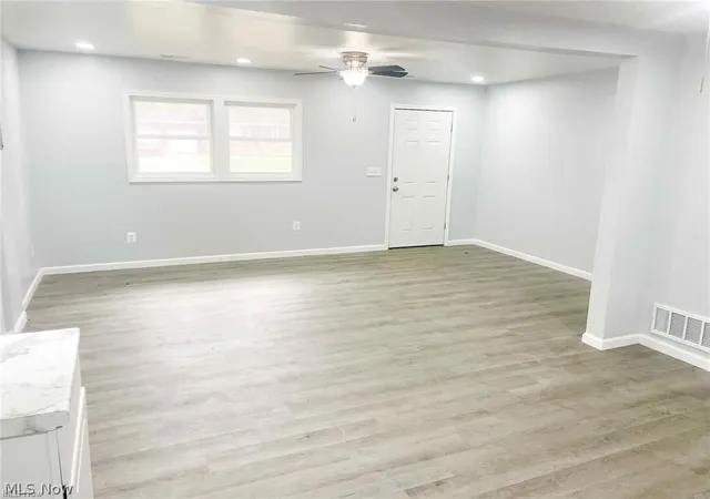 Photo 3 of Single family home for sale at 1738 W 21st St, Lorain, OH 44052 | MLS# 5240759 | Listing updated on 2026-09-25