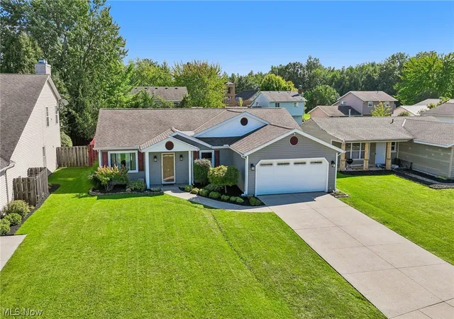 Photo 3 of Single family home for sale at 2711 W 39th St, Lorain, OH 44053 | MLS# 5240725 | Listing updated on 2026-09-08