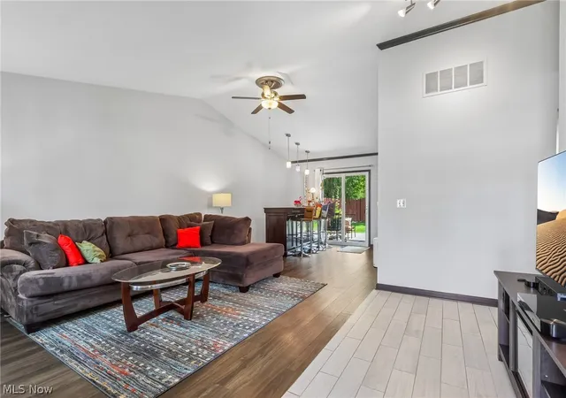 Photo 3 of Single family home for sale at 2711 W 39Th St, Lorain, OH 44053 | MLS# 5240725 | Listing updated on 2026-09-08