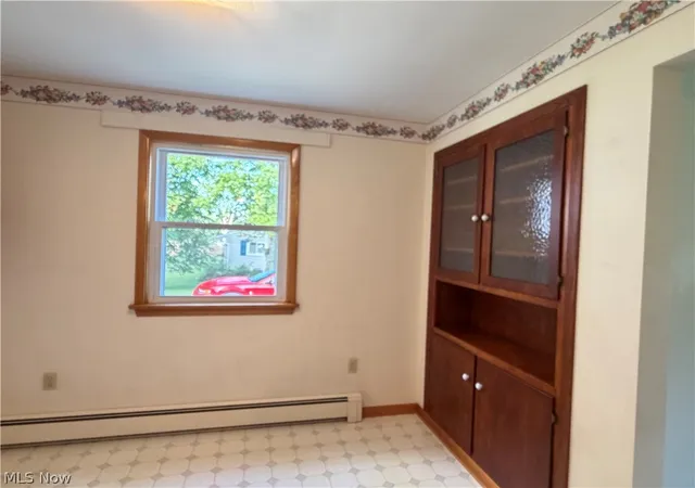 Photo 4 of Sale Pending at 214 Susan Dr, Jefferson, OH 44047 | MLS# 5238992 | Listing updated on 2026-10-06