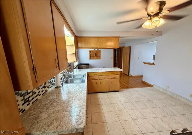 Photo 4 of Single family home for sale at 512 Maplewood Ave, Struthers, OH 44471 | MLS# 5240760 | Listing updated on 2026-10-06