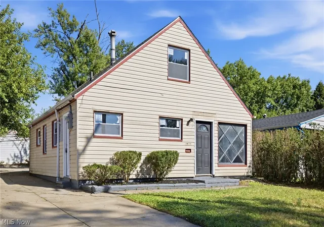 Photo 4 of Single family home for sale at 4469 E 154Th St, Cleveland, OH 44128 | MLS# 5240810 | Listing updated on 2026-09-10