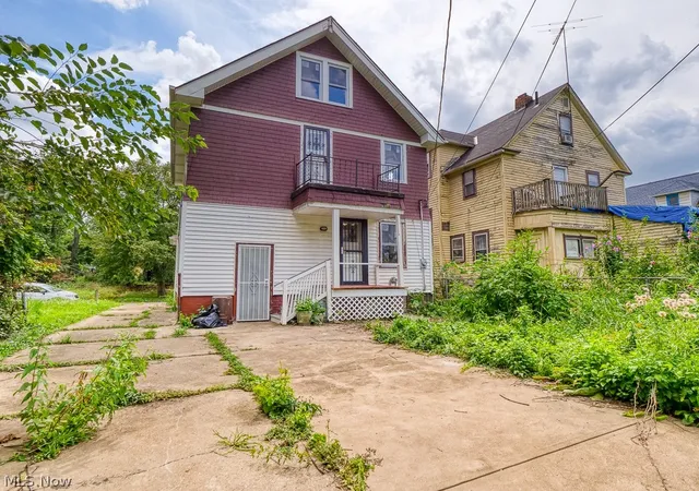 Photo 3 of Single family home for sale at 13511 Beaumont Ave, East Cleveland, OH 44112 | MLS# 5240446 | Listing updated on 2026-09-28