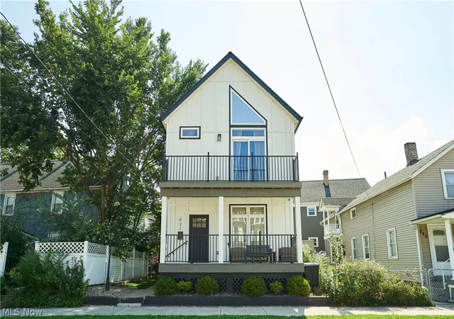 Photo 1 of Sale Pending at 921 Jefferson Ave, Cleveland, OH 44113 | MLS# 5239783 | Listing updated on 2026-09-21