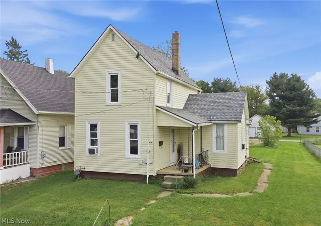 Photo 2 of Single family home for sale at 426 4th Ave, Mansfield, OH 44905 | MLS# 5239126 | Listing updated on 2026-09-12