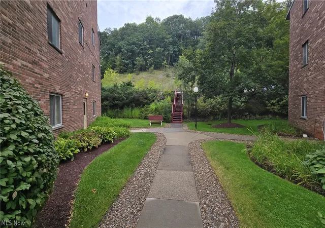 Photo 2 of Sale Pending at 315 Solon Rd #202, Chagrin Falls, OH 44022 | MLS# 5240892 | Listing updated on 2026-09-10