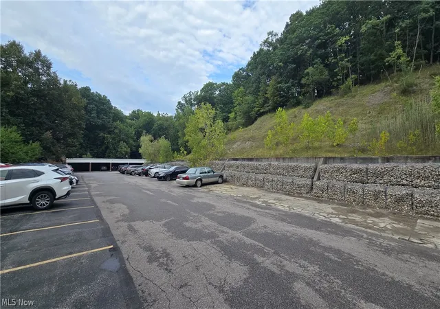 Photo 2 of Sale Pending at 315 Solon Rd #202, Chagrin Falls, OH 44022 | MLS# 5240892 | Listing updated on 2026-09-10