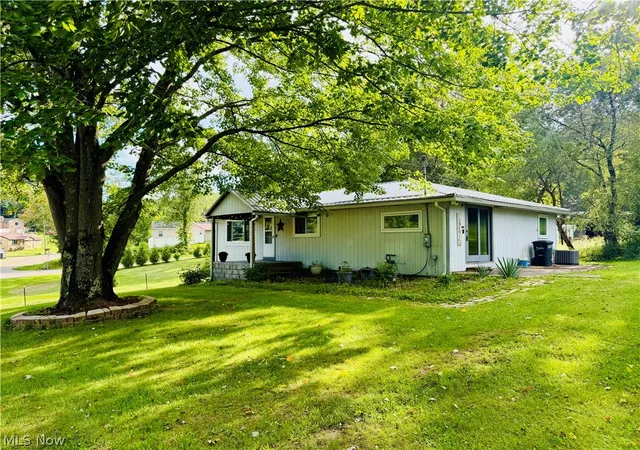 Single family home for sale at 44373 Y And O Rd, Wellsville, OH 43968 | MLS# 5239963