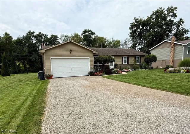 Photo 29 of Single family home for sale at 806 Geneva St SW, Sugarcreek, OH 44681 | MLS# 5240830 | Listing updated on 2026-09-14