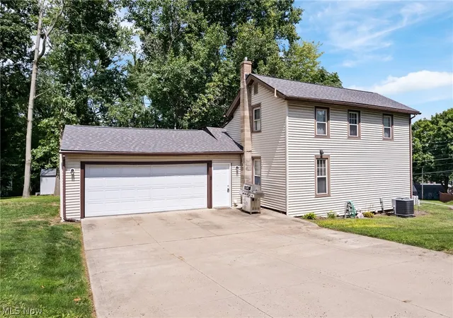 Photo 2 of Single family home for sale at 247 Milan St N, Canal Fulton, OH 44614 | MLS# 5240920 | Listing updated on 2026-09-10