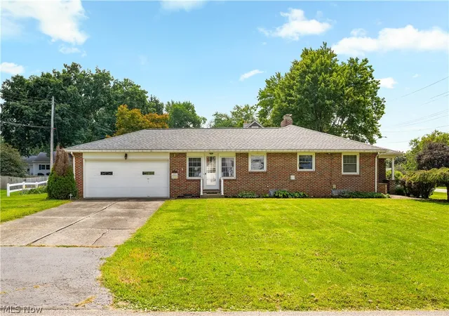Photo 2 of Sale Pending at 2133 Burbank Rd, Wooster, OH 44691 | MLS# 5240016 | Listing updated on 2026-09-14