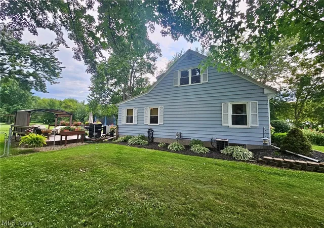Photo 4 of Sale Pending at 6620 W Lake Rd, Vermilion, OH 44089 | MLS# 5241011 | Listing updated on 2026-09-24