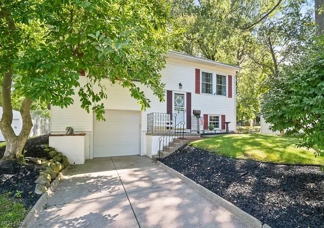 Photo 1 of Sale Pending at 3761 Santom Rd N, Stow, OH 44224 | MLS# 5240927 | Listing updated on 2026-10-07