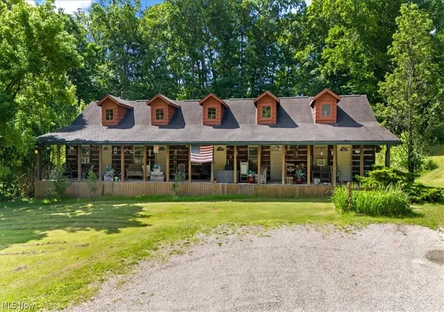 Photo 1 of House for sale at 477 Burnt Hl Rd, Williamstown, WV 26187 | MLS# 5241019 | Listing updated on 2026-09-12