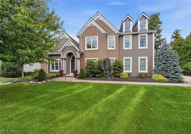 Photo 1 of Sale Pending at 120 Pinehurst Dr, Aurora, OH 44202 | MLS# 5240886 | Listing updated on 2026-09-03