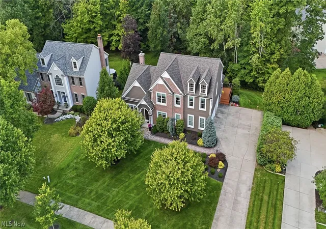 Photo 2 of Sale Pending at 120 Pinehurst Dr, Aurora, OH 44202 | MLS# 5240886 | Listing updated on 2026-09-03