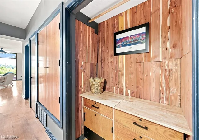 Photo 3 of Condo for sale at 1237 Washington Ave #402, Cleveland, OH 44113 | MLS# 5240237 | Listing updated on 2026-09-09