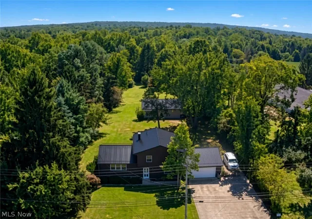 Photo 3 of Sale Pending at 12230 Painesville Warren Rd, Concord Township, OH 44077 | MLS# 5240921 | Listing updated on 2026-09-16