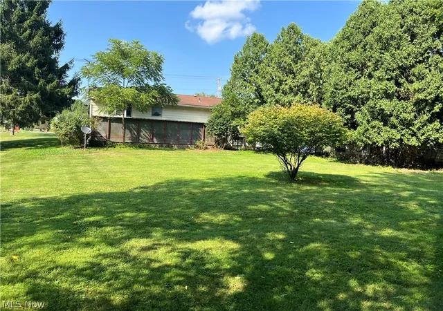 Photo 2 of Sale Pending at 1065 E Milltown Rd, Wooster, OH 44691 | MLS# 5239642 | Listing updated on 2026-09-17